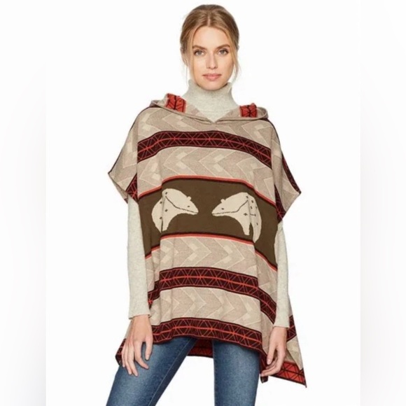 Pendleton Intarsia-Knit Bears Aztec Hooded Poncho - Picture 1 of 14